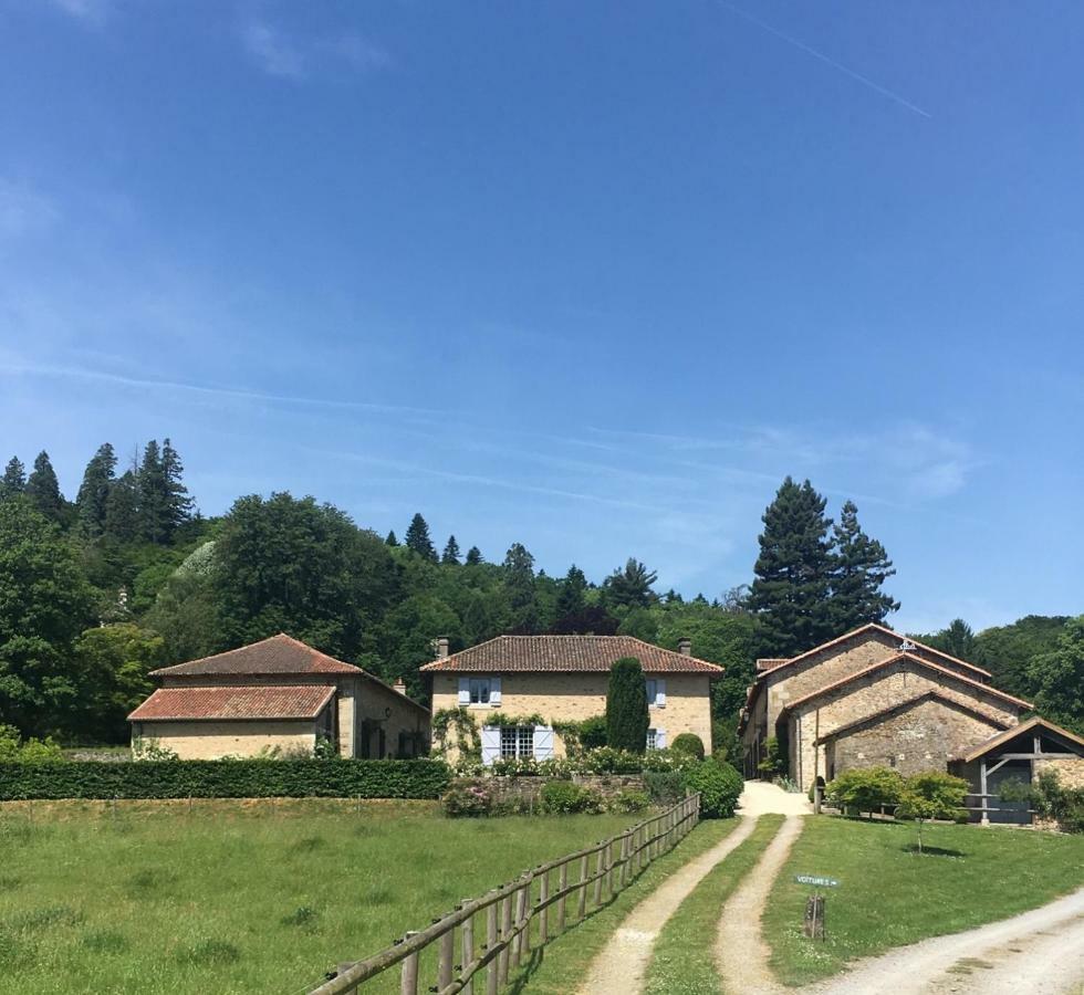 Domaine De Montmery Sa Piscine Son Jardin Ses Espaces Ambazac Exterior foto